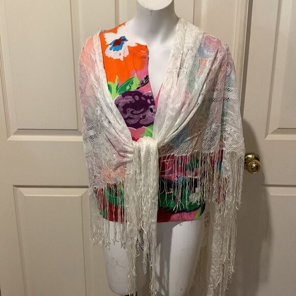 Scarf Bundle of 4. - Picture 7 of 12